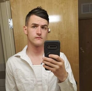 Meet your Posher, Cole